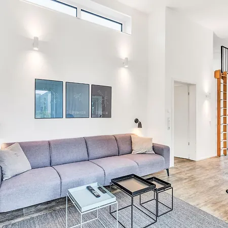 Zwischen Den Huegeln - 153 By Interhome